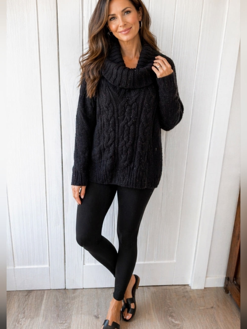 Womens JENNIFER LOPEZ black Sweater With Silver Thread, Size XL